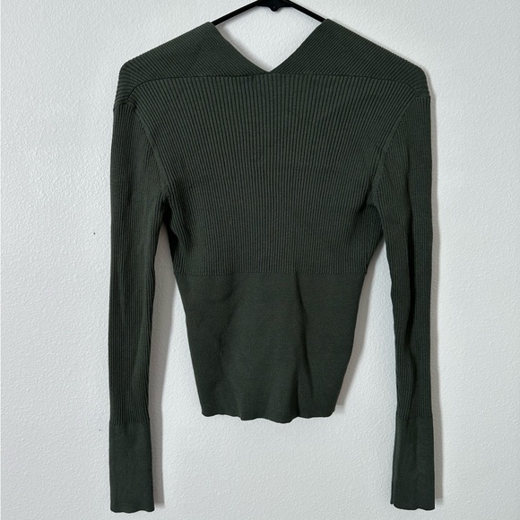 Leith Sweater - Picture 5 of 5